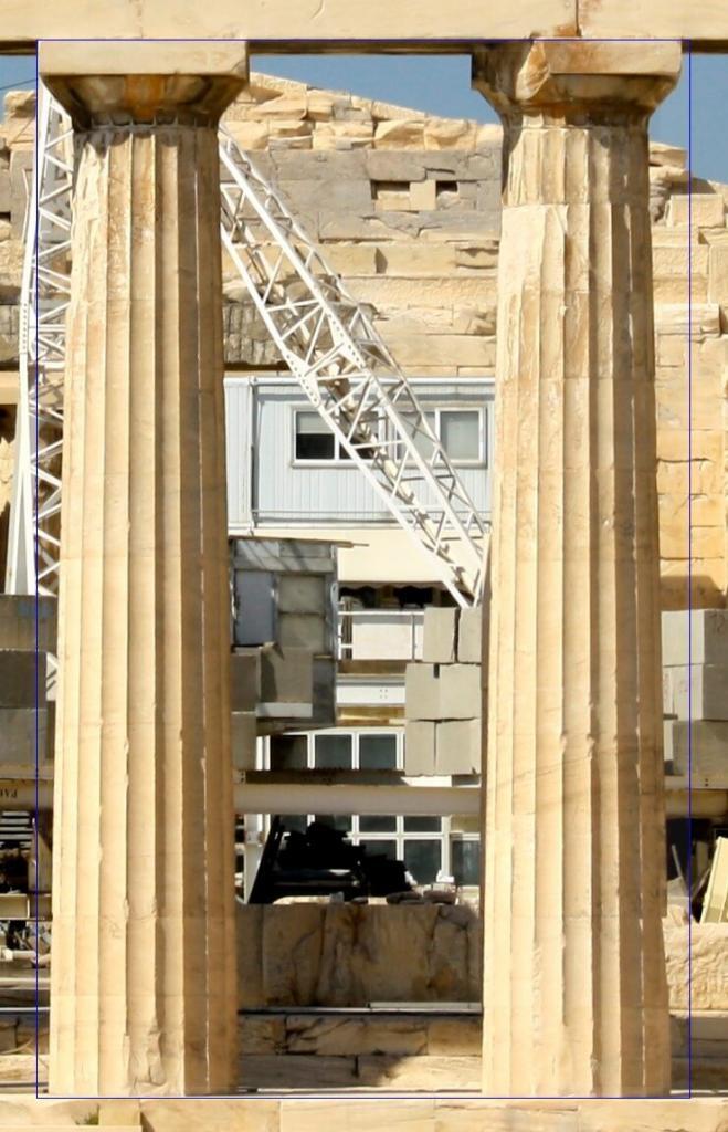 Parthenon-columns-capital